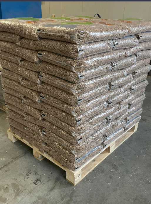 Kuzio pellet sosnowy Premium ENplus A1 – paleta 1005 kg